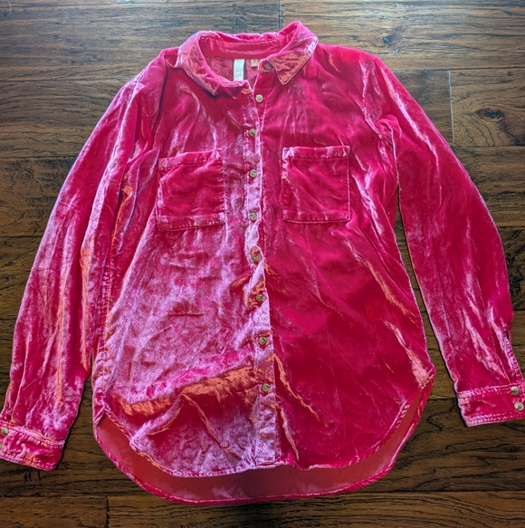 Anthropologie Pilcro Hadley Relaxed Velvet Button Down Top Hot Pink Size 2 - Picture 3 of 9